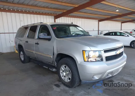 2008 Chevrolet Suburban C1500 Ls z USA, uszkodzony, nr VIN 3GNFC16018G281089